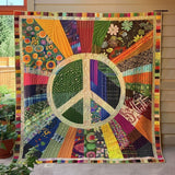Sietske - Quilted blanket Retro with Peace Symbol