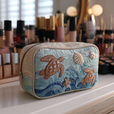 Willemijn - Quilted toiletry bag Sea Turtle